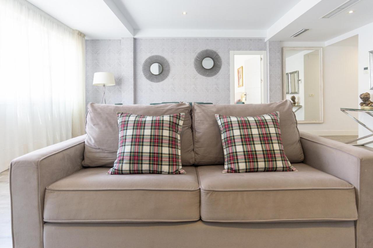 Soho Premium 4 Bedrooms Apartment Málaga Exteriör bild