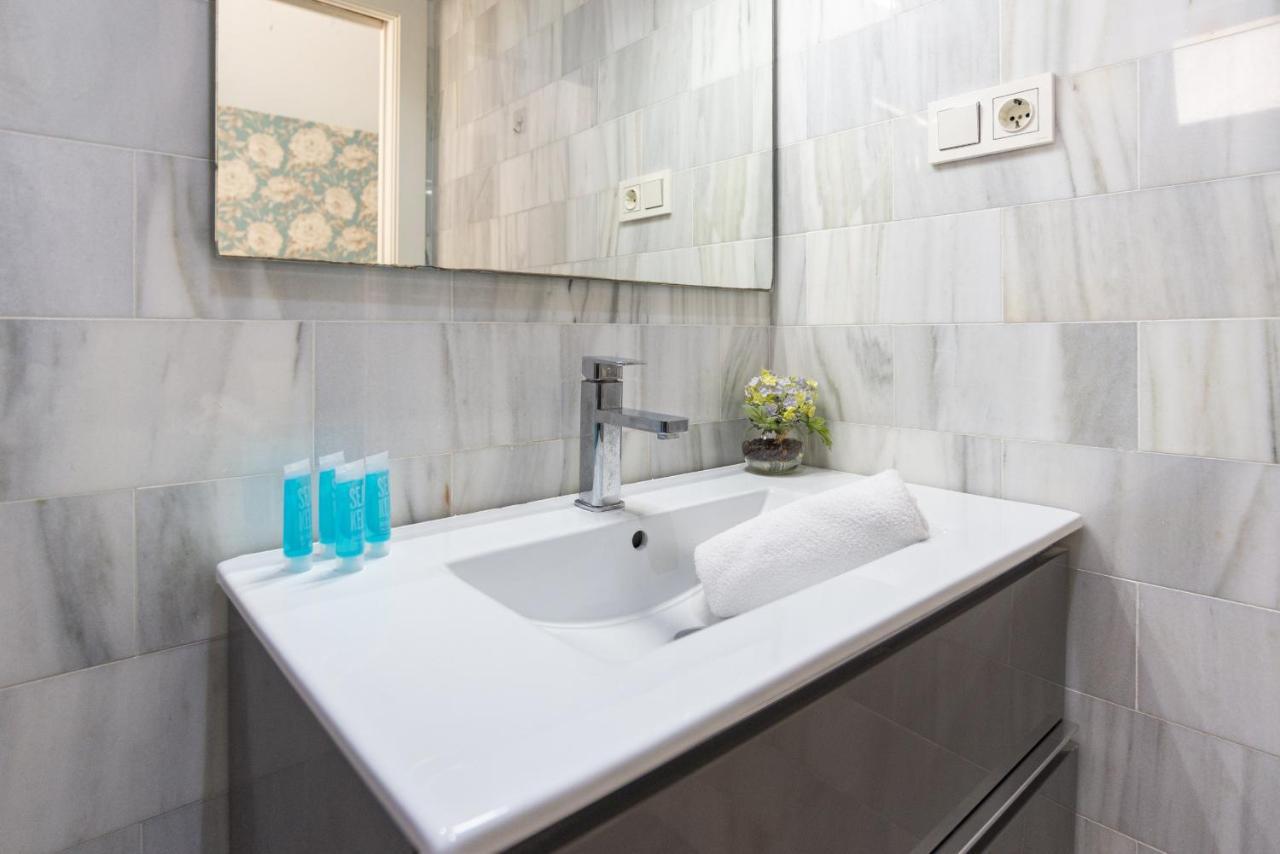 Soho Premium 4 Bedrooms Apartment Málaga Exteriör bild
